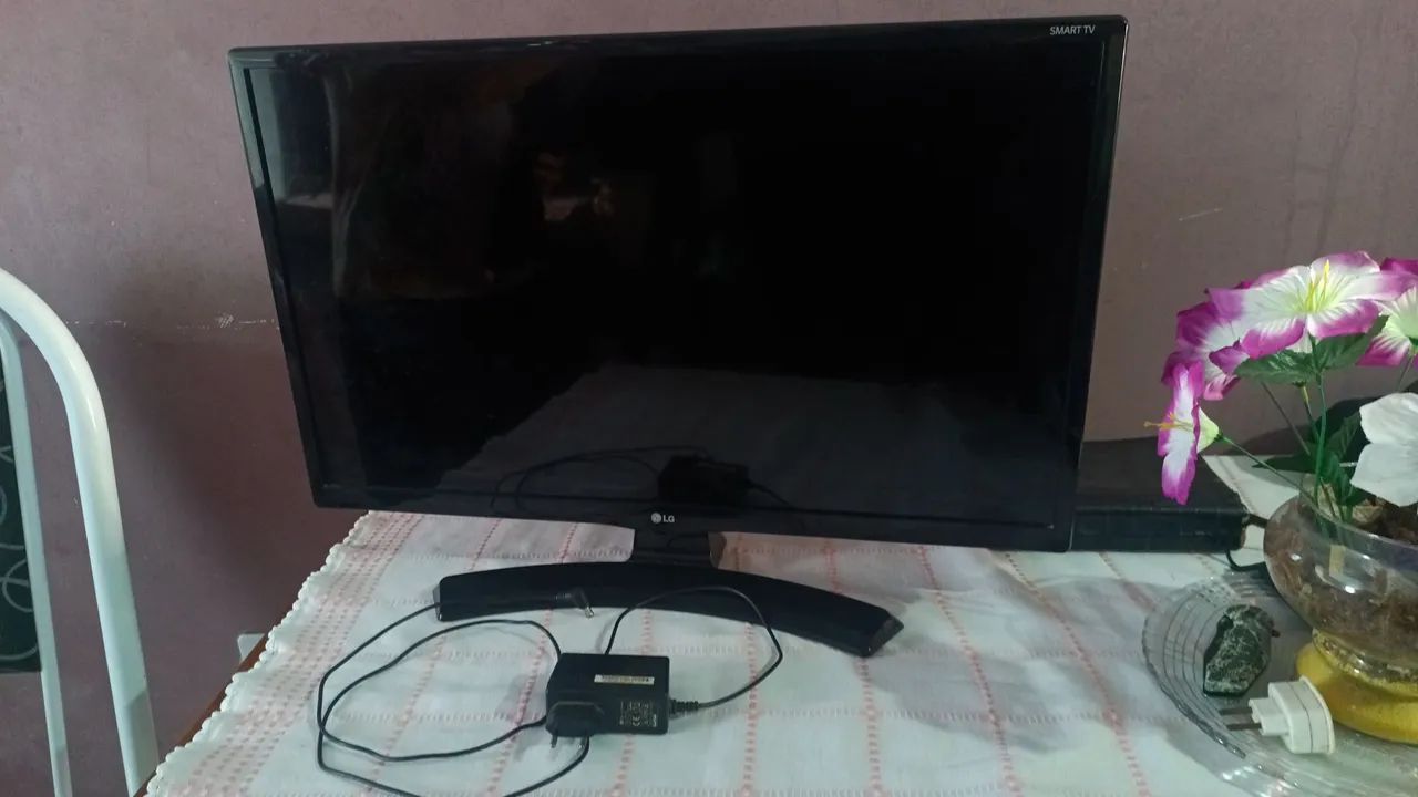 Smart Tv LG 28 Polegadas SEM DEFEITOS - Foto 2