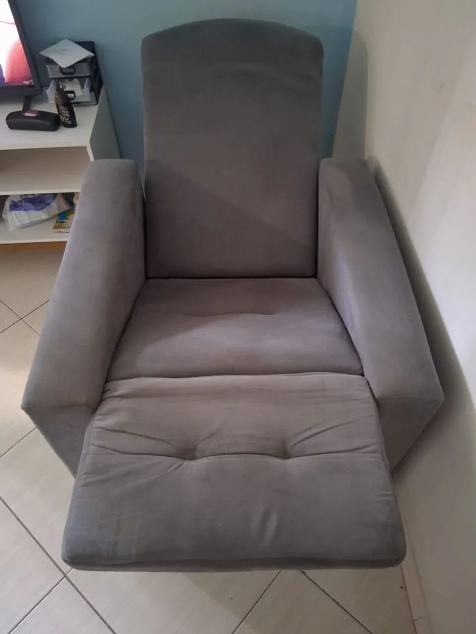 ?Poltrona do Papai Reclinável Cinza (Menos de 1 ano de uso) - Perfeito Estado!