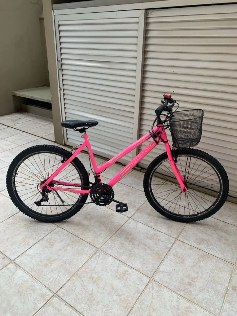 Bicicleta rosa  - Foto 3