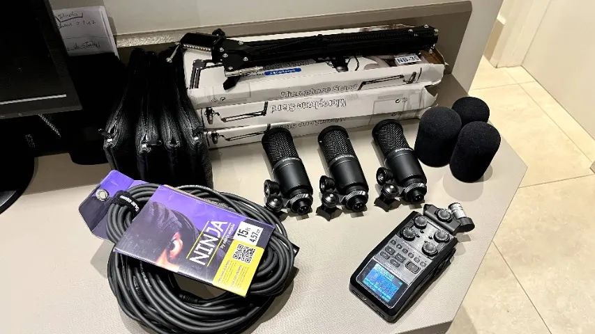 Kit Podcast Profissional Completo: Zoom H6 + 3 Mics AT2020 +