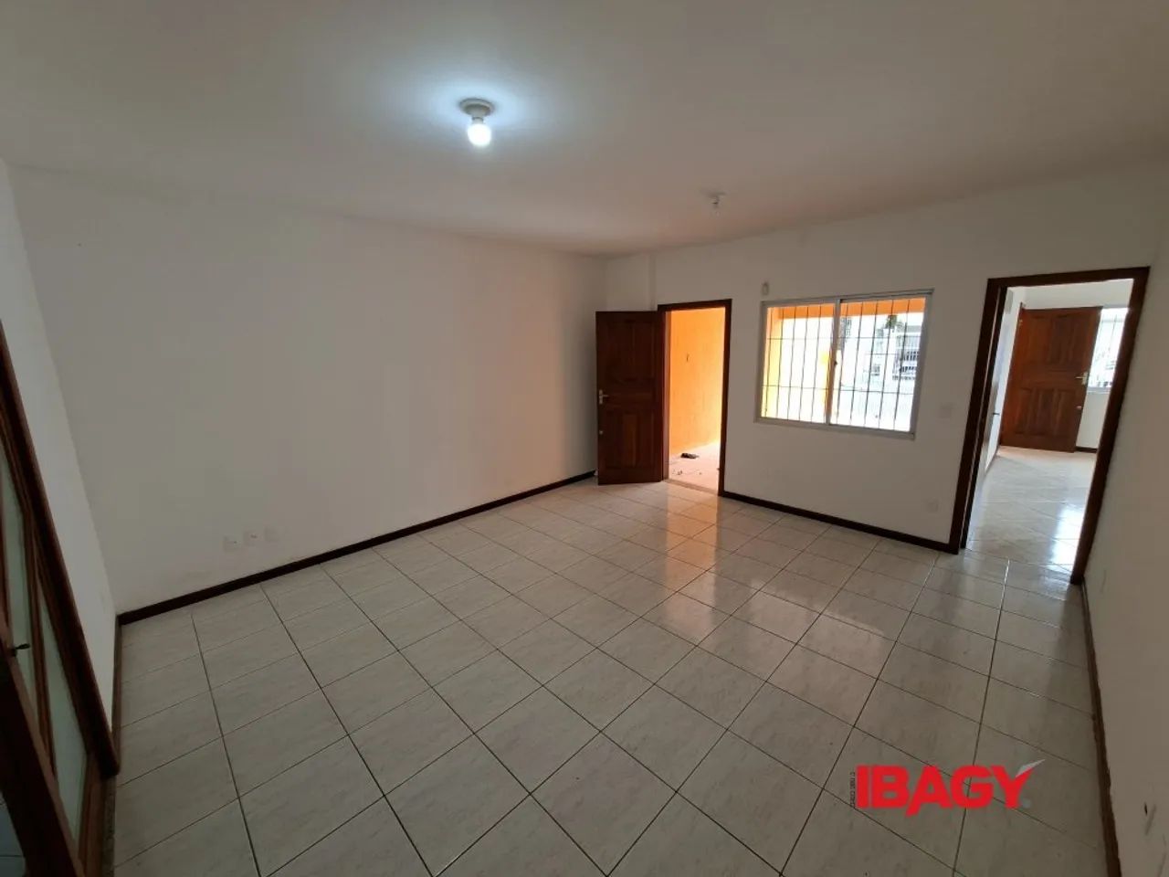 Excelente Casa 3 dormitório(s) em Estreito - Florianópolis - Foto 4