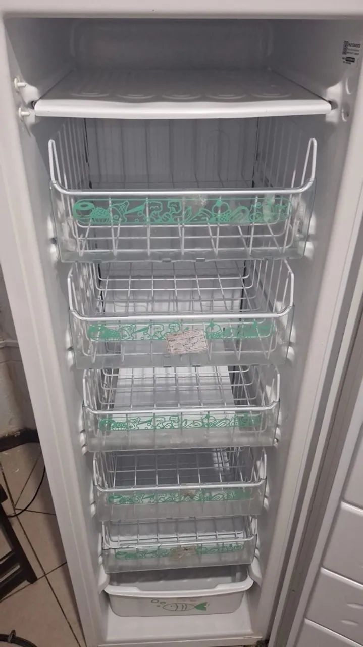 Freezer vertical 254 litros Cônsul  - Foto 3