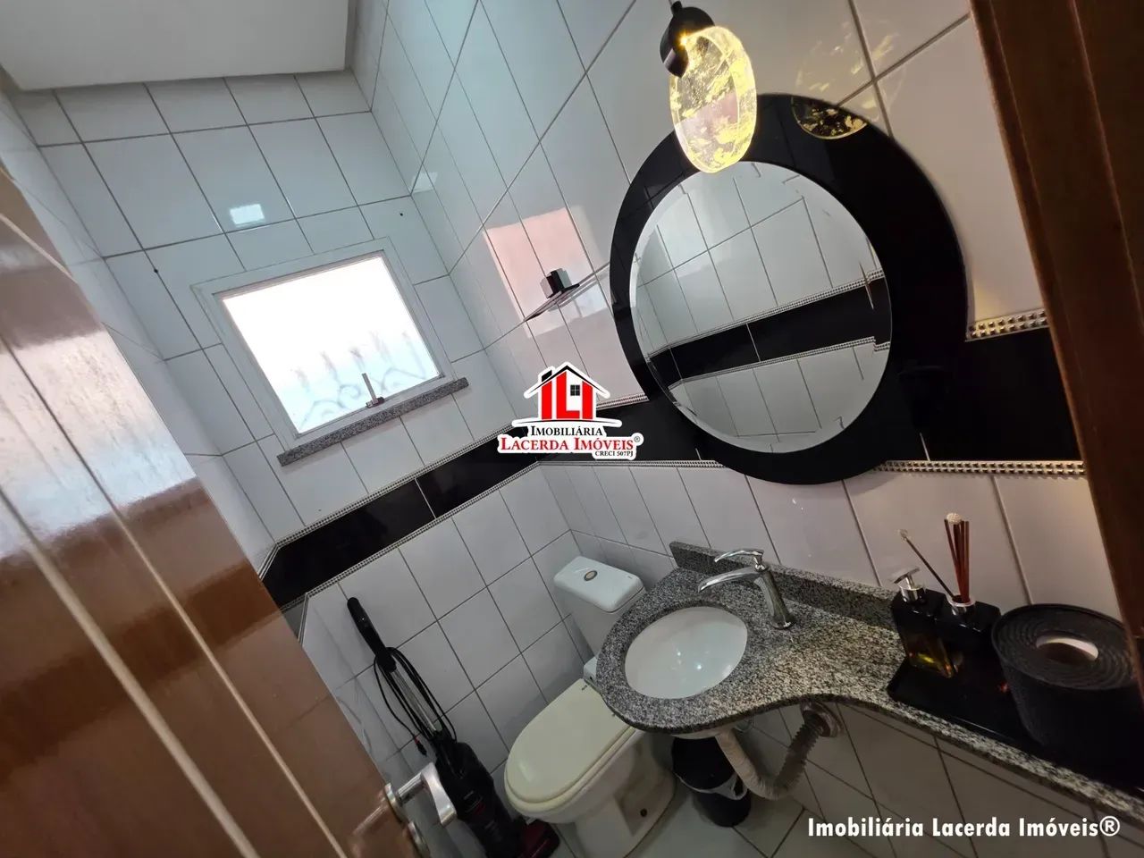 Casa Duplex no Residencial Villaggio de Giulia com 3 Qts sendo 1 Suíte com Energia Solar/