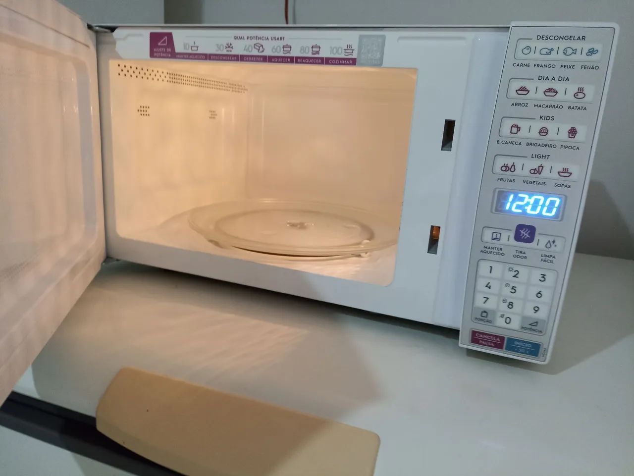 Microondas Eletrolux de 34 litros. - Foto 5