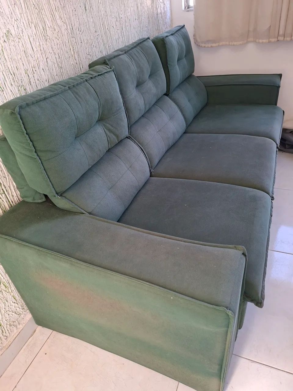 Lindo Sofá Retratil de Três Lugares  - Foto 4