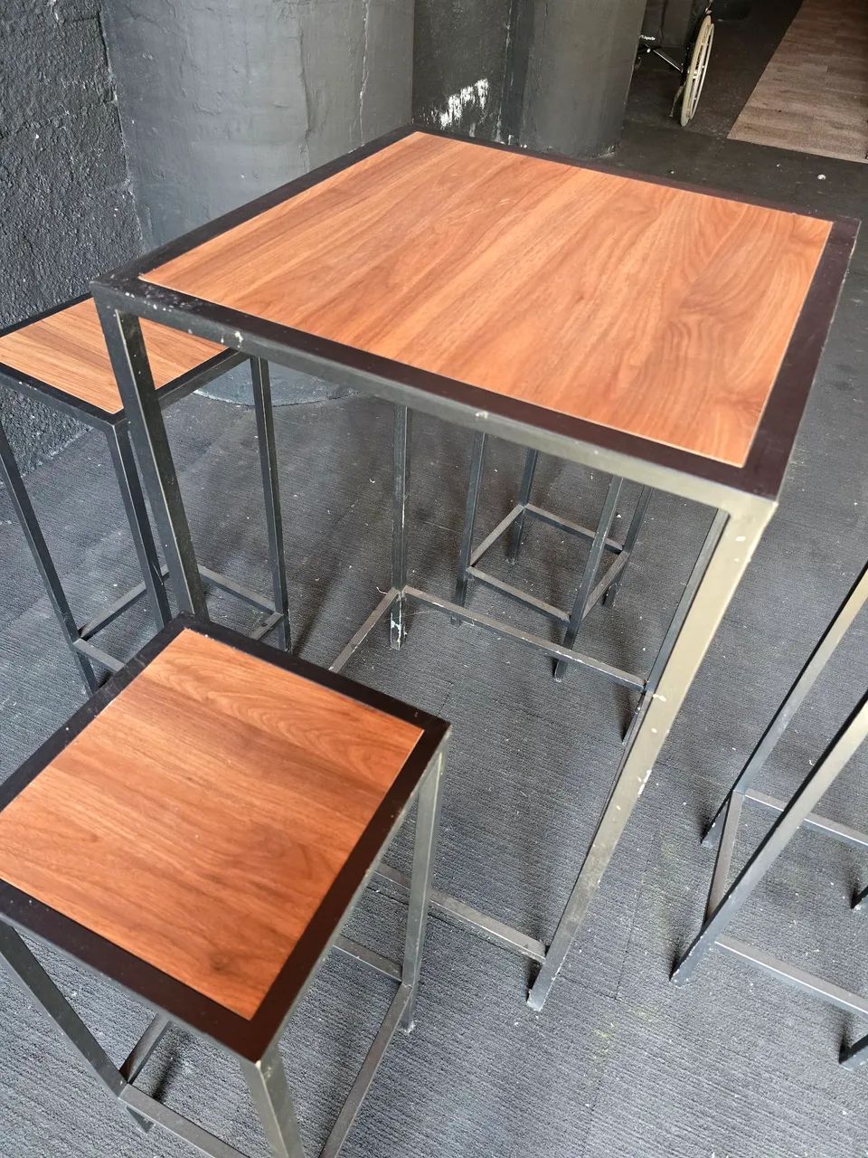 Bistro Mesa e 4 Banquetas Kit - Foto 4
