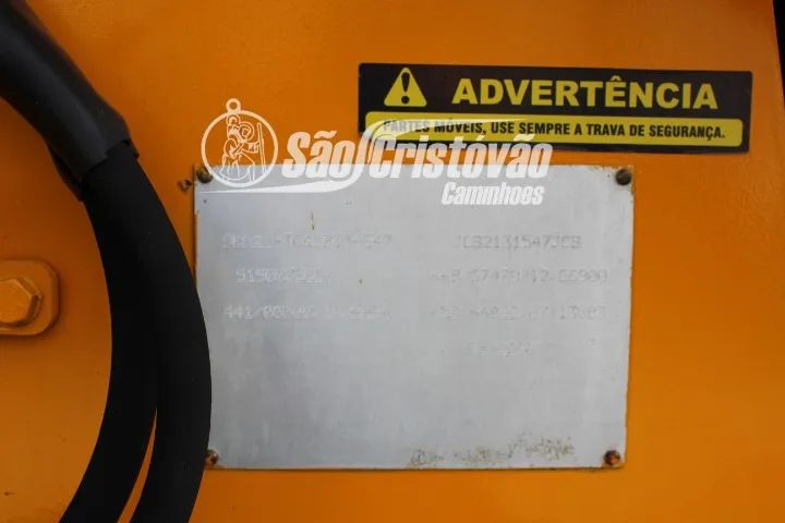 Retroescavadeira JCB 214E - Foto 4