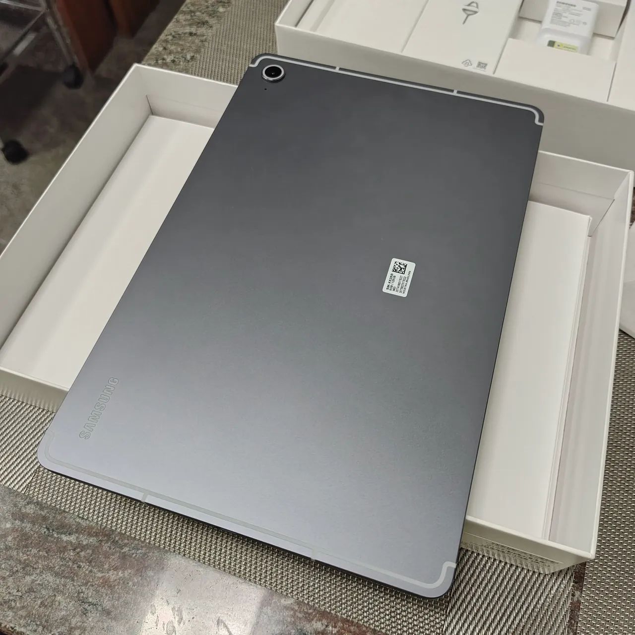 Tablet Samsung Galaxy Tab S10 FE 5G - Novo - Foto 3