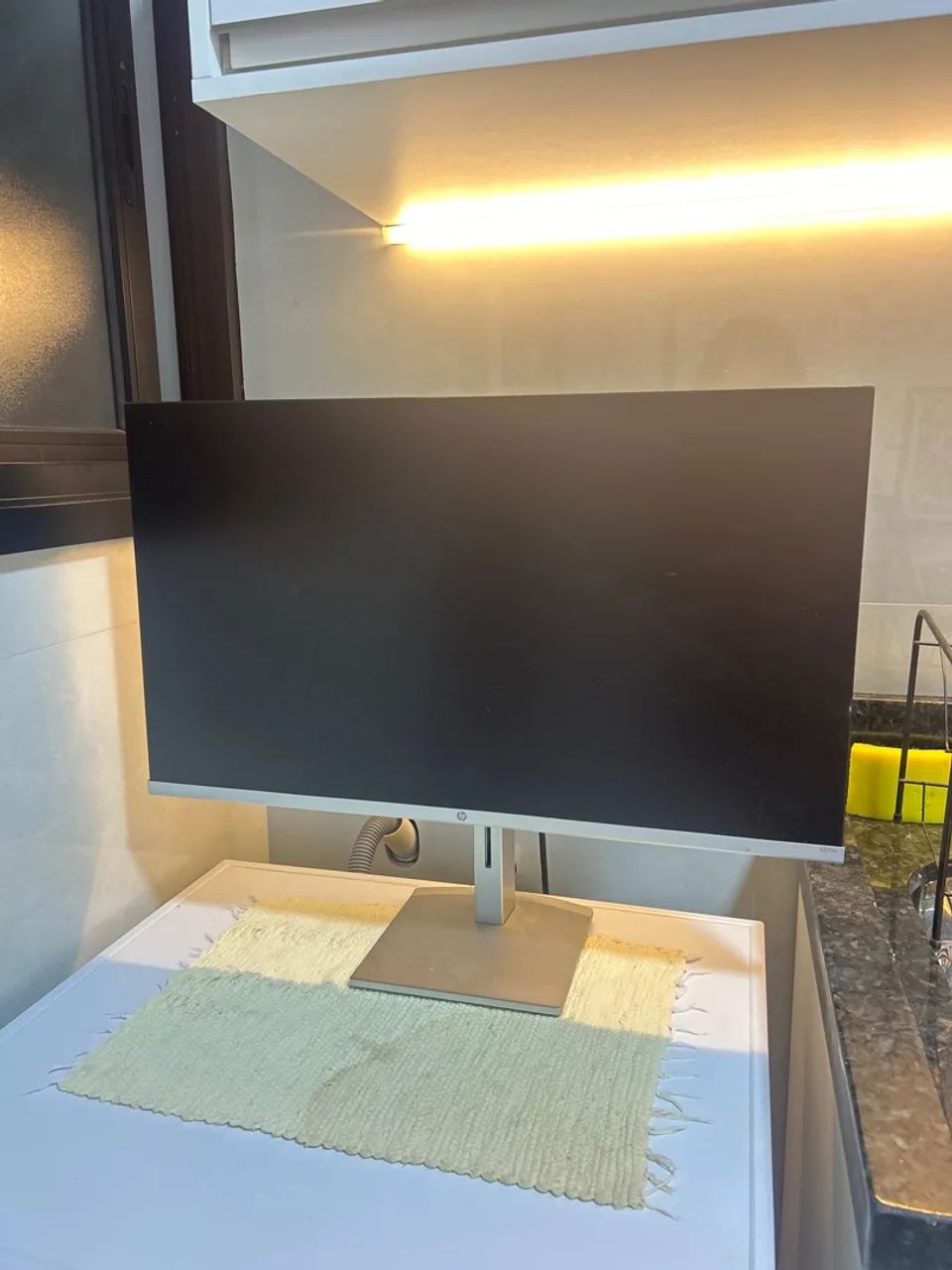 Monitor HP- display quebrado - retirar peças 