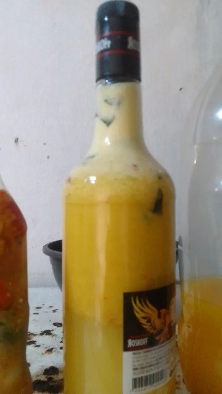 Molho de pimenta carolina riper.    Valor $25 o litro  - Foto 2