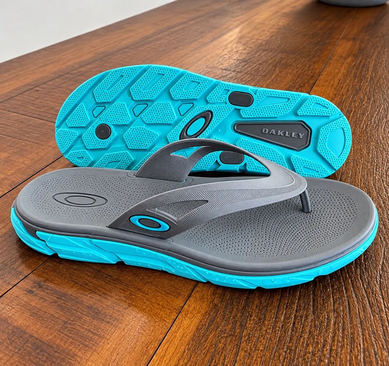 Chinelo Oakley  - Foto 3
