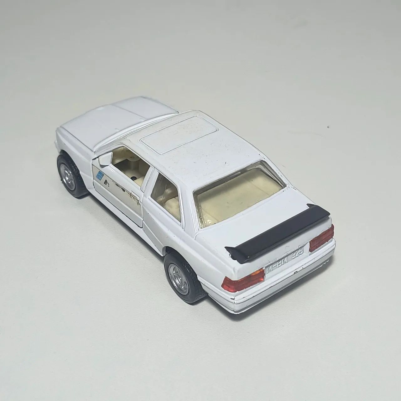 Miniatura BMW M3 E30 Anos 80 - Foto 4
