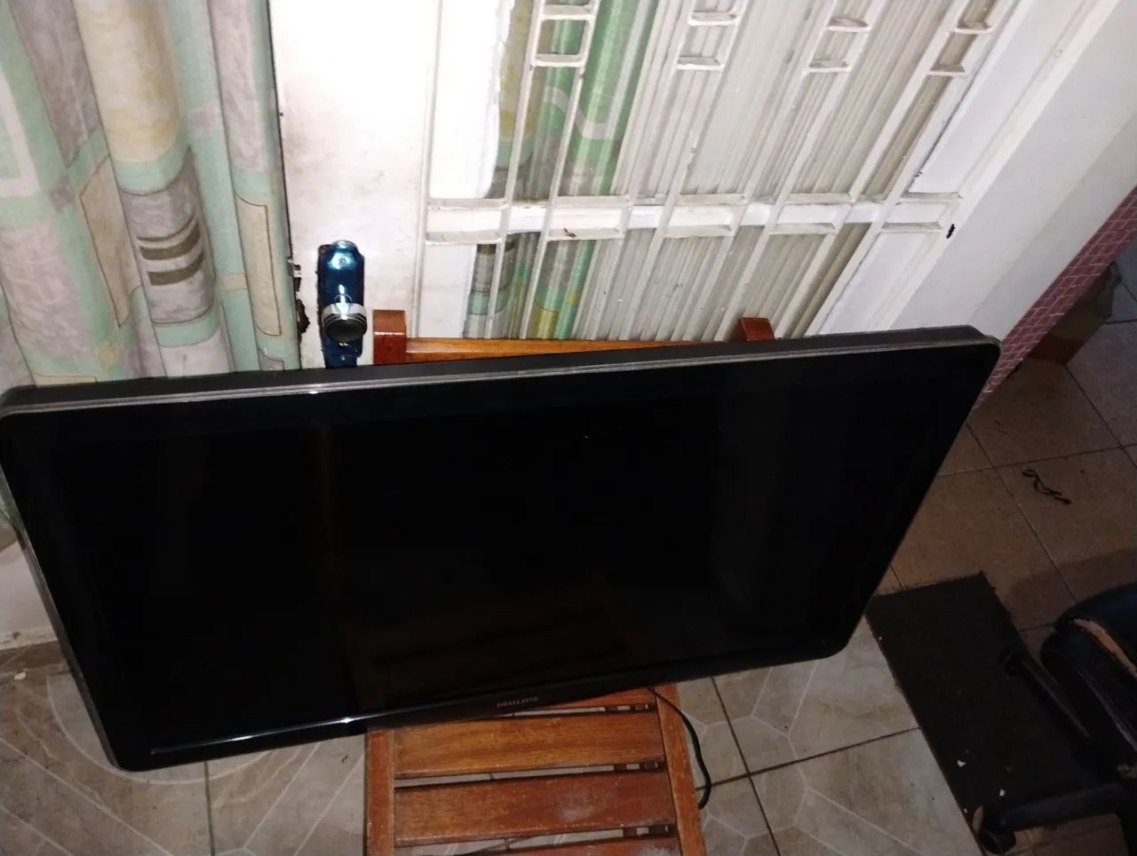TV LCD Philips 40 polegadas Modelo 40PFL5615D/78 Parou de funcionar 