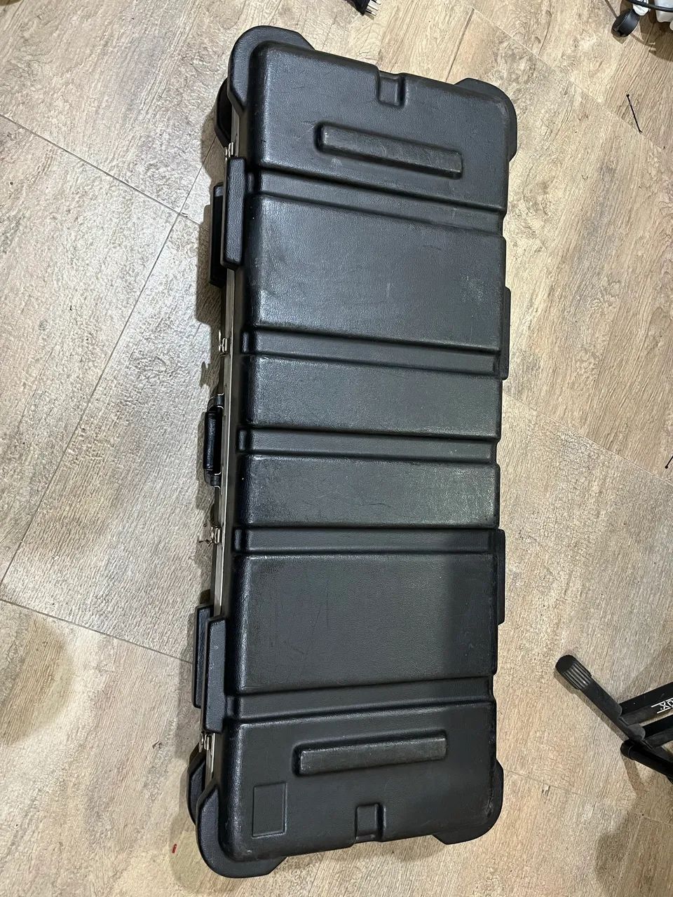 Case hard case para teclado sintetizador SKB