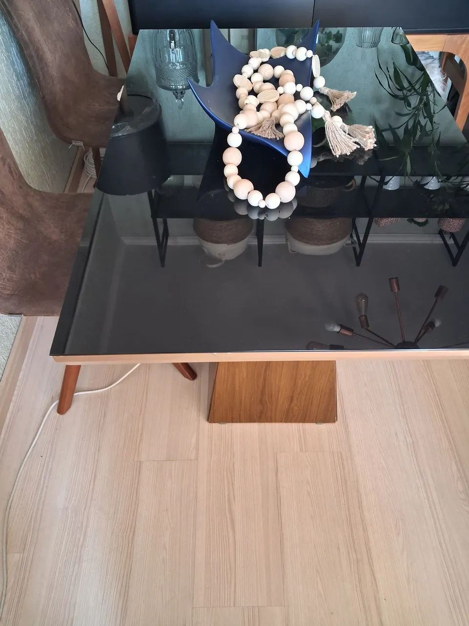 Mesa quadrada  com vidro preto - Foto 4