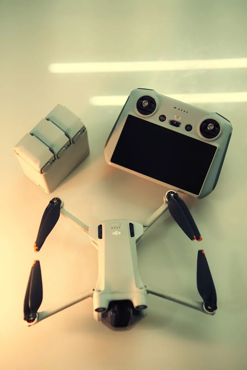 DRONE DJI MINI 3 PRO COMBO  - Foto 2
