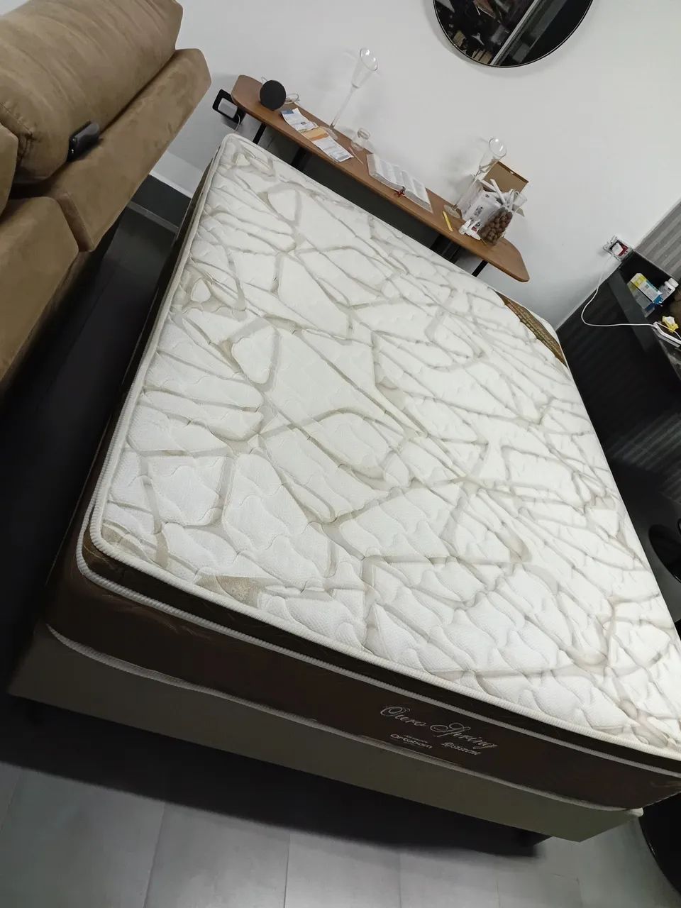 Vendo cama de casal Queen entrego  - Foto 4