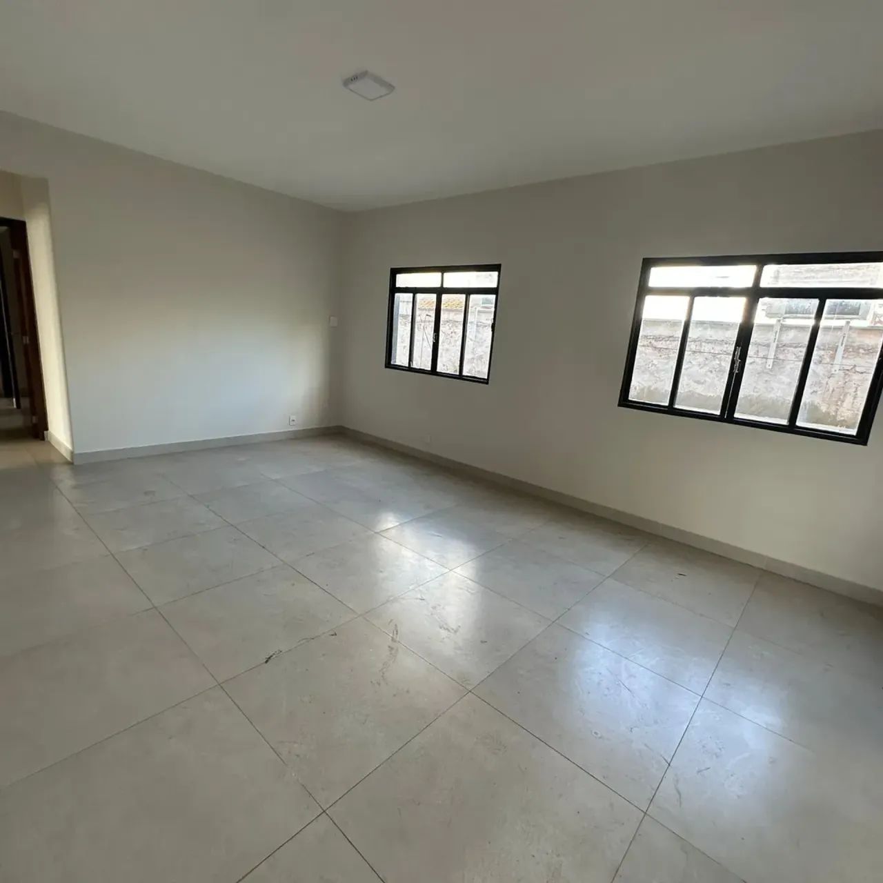 Apartamento de 3 Quartos com Suíte  Centro - Foto 2