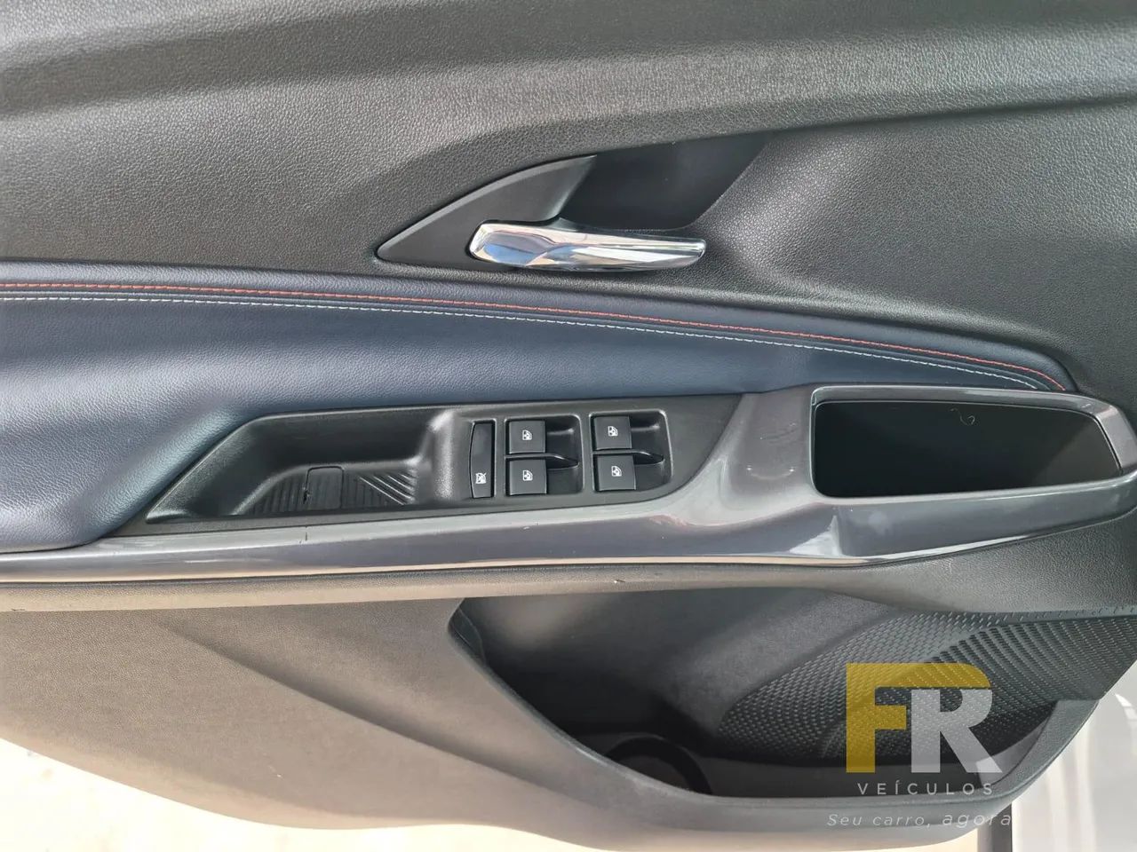 Chevrolet Spin Premier 1.8 8V Econo.flex 5P Aut. 2025 - Foto 4
