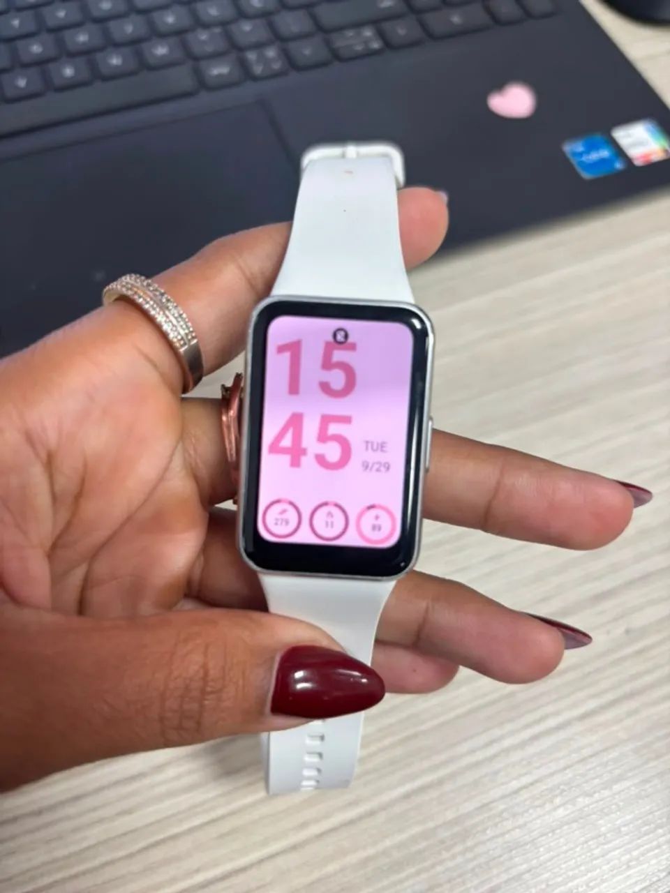 Smartwatch Samsung Galaxy Fit3 Display 1.6 - Prata - Foto 2