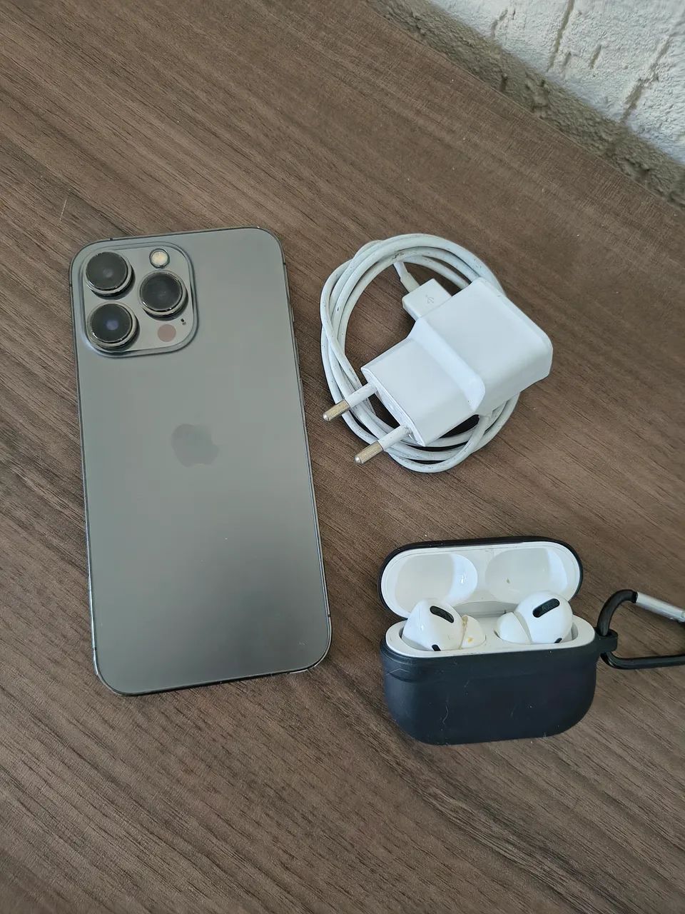 iPhone 13 Pro 256GB (TROCO COM VOLTA) - Celulares e Smartphones iPhone 13 Pro 256GB (TROCO COM VOLTA) - Celulares e Smartphones