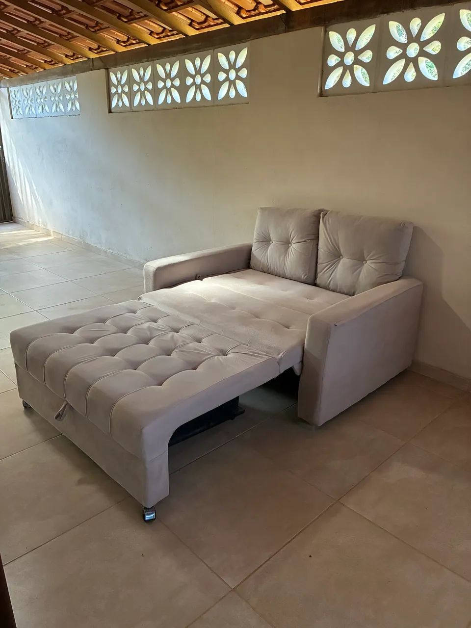 Sofá cama seminovo