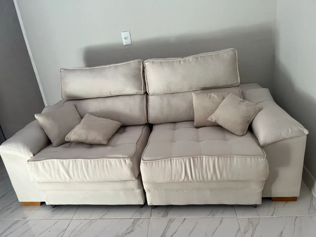 Sofá em linho retrátil e reclinável MOBLY - Foto 3