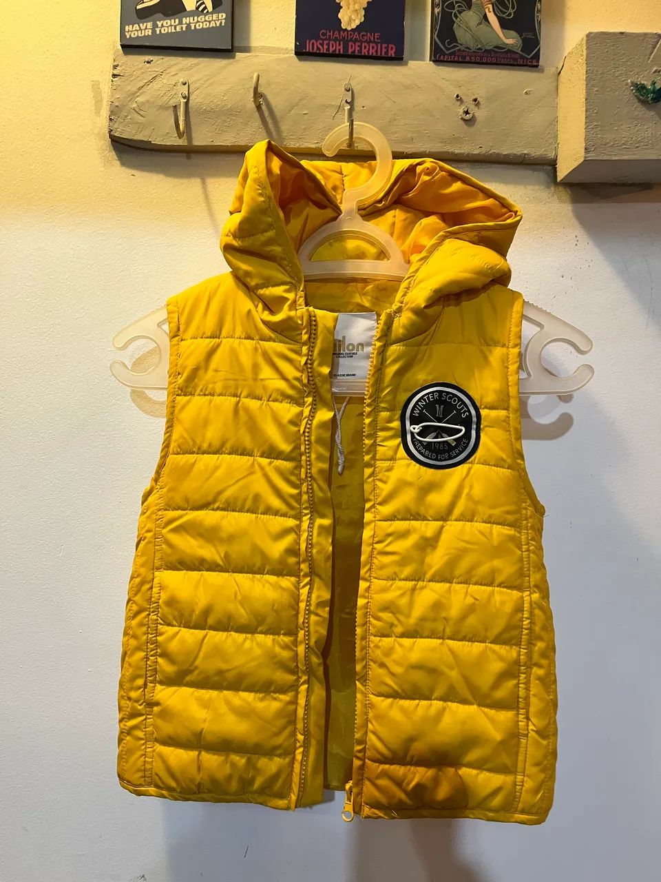 Bota fora Roupas infantis a partir de 20 reais LER ANÚNCIO 