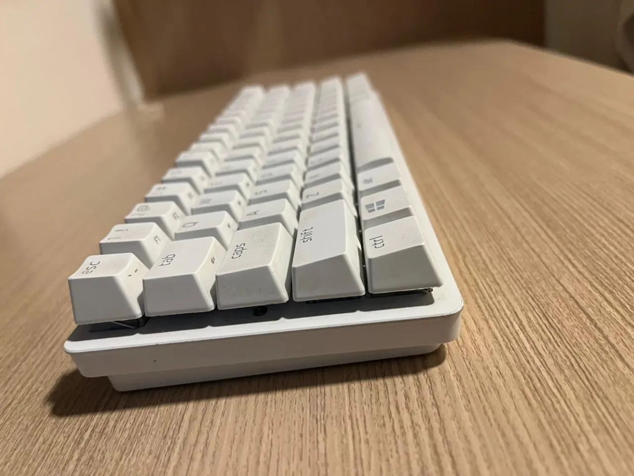 Teclado Gamer Razer Huntsman Mini 60% - Switch óptico roxo - Foto 3
