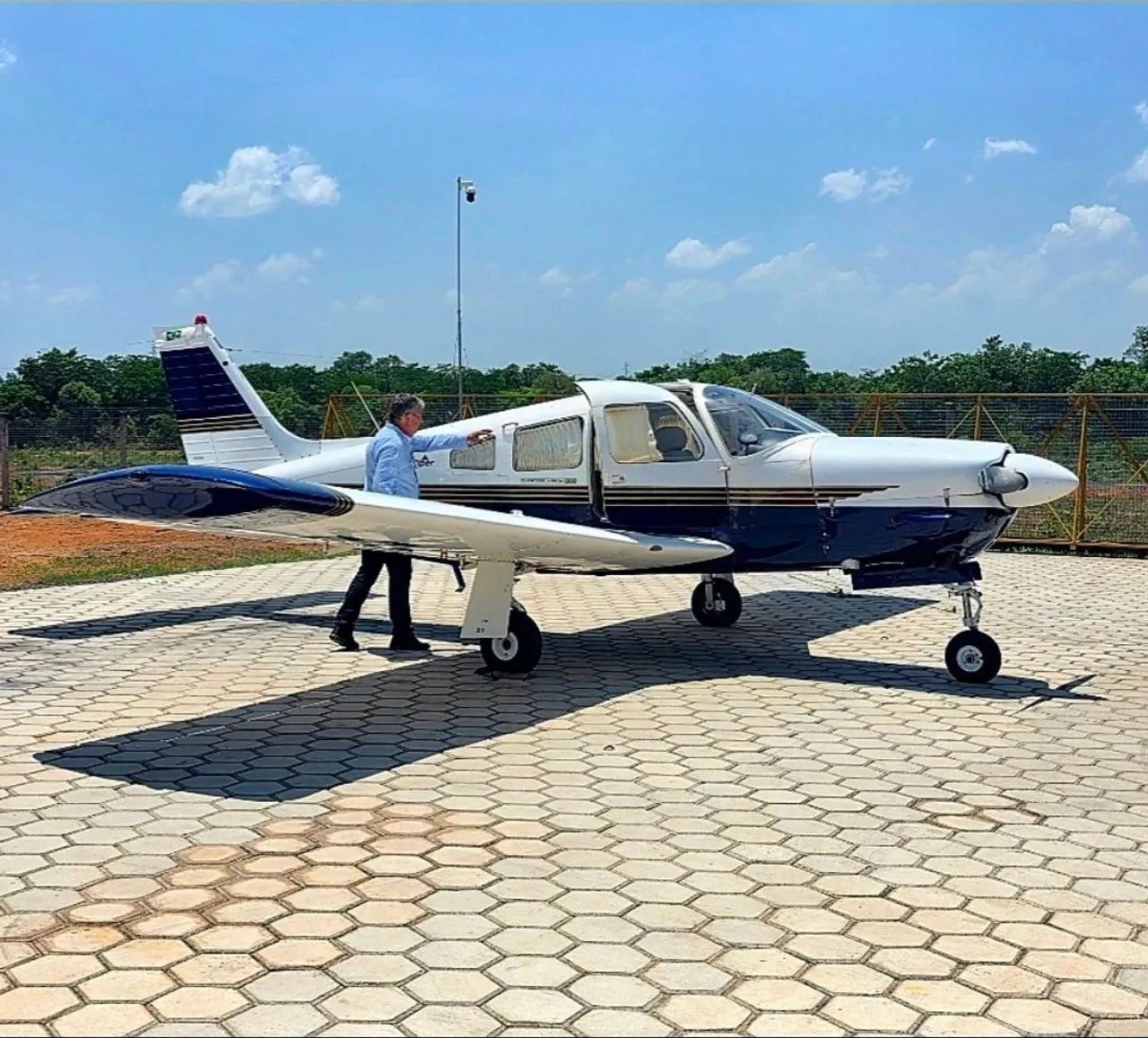 Piper Arrow II - Foto 2