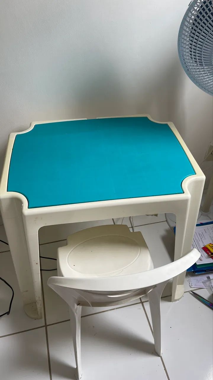 Mesa Infantil com Cadeira