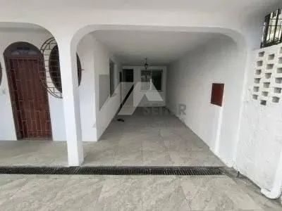Casa com 3 quartos para alugar na Rua Luiz Pasteur, Trindade, Florianópolis - Foto 3