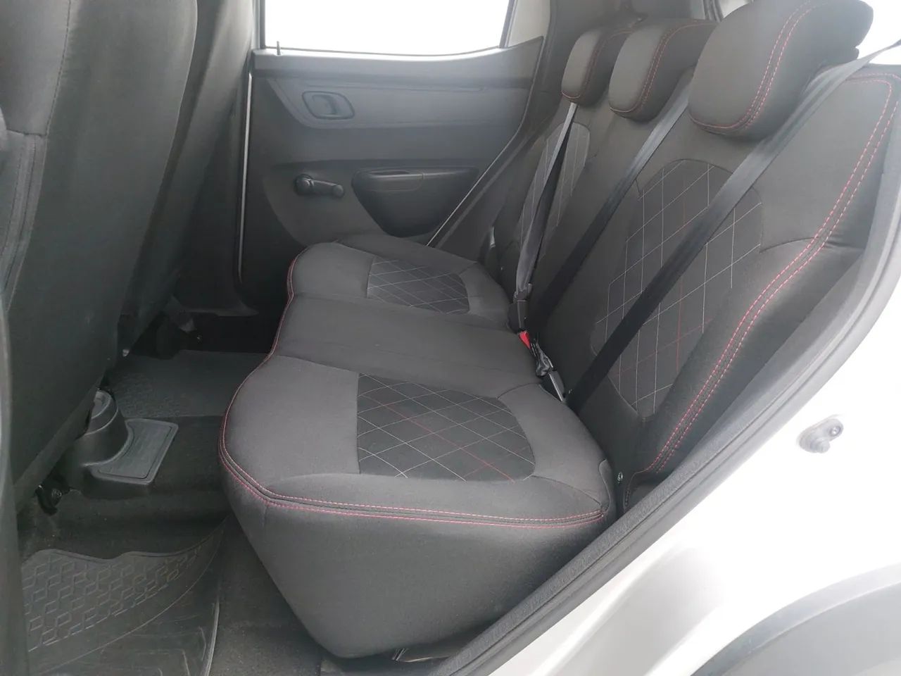 Renault Kwid 1.0 Zen, foto 17 de 18
