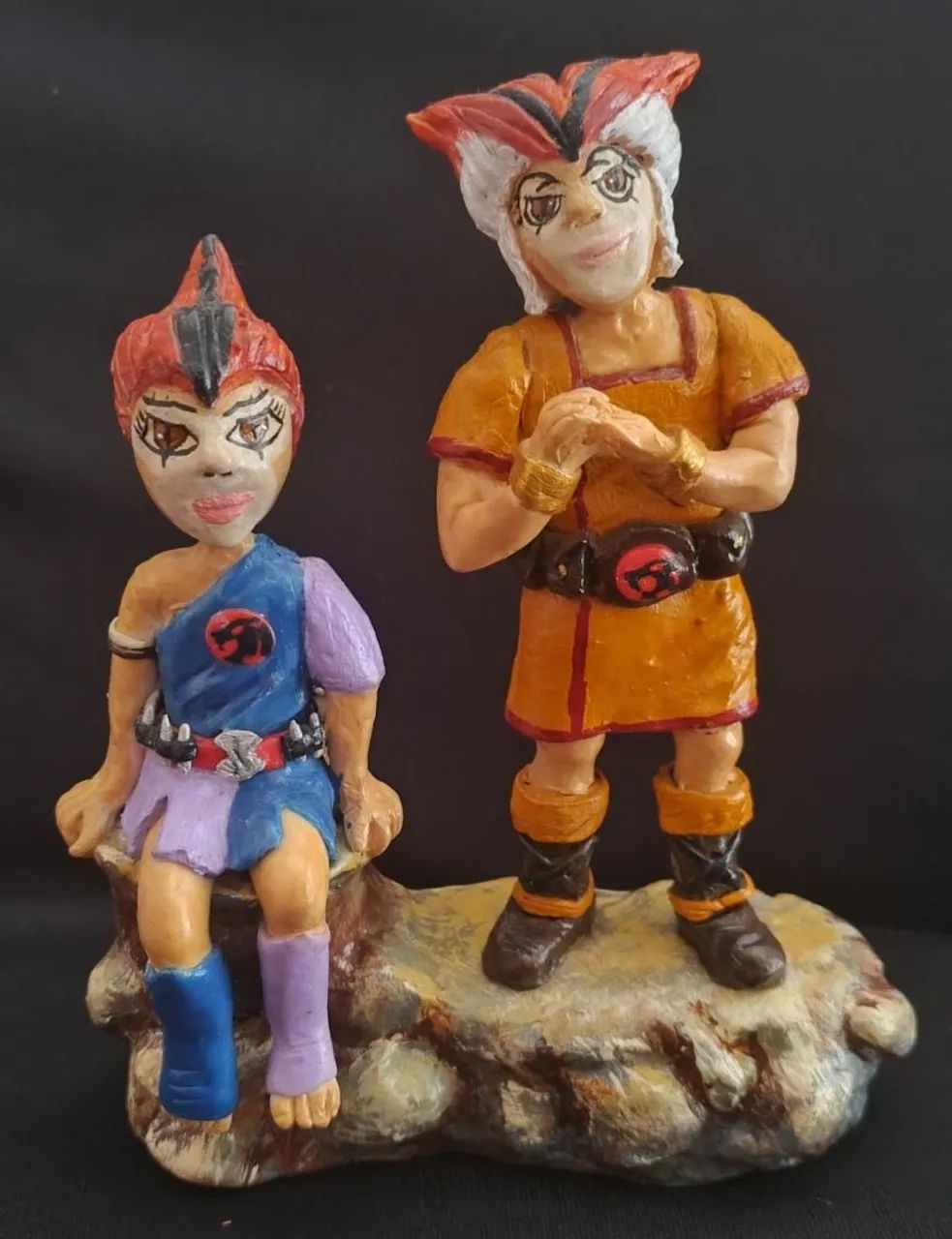 Estátua Willy Kit e Willy Kat 