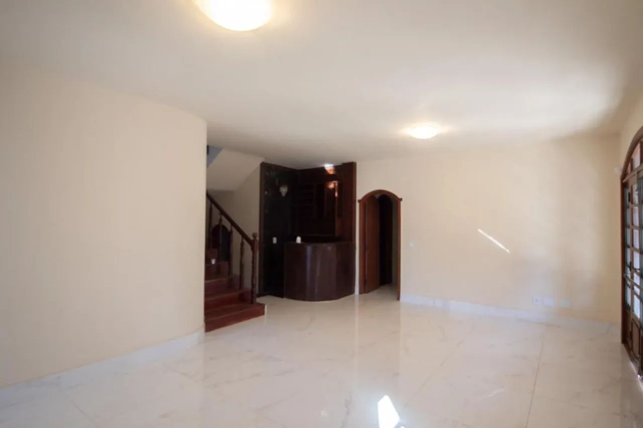 Casa à Venda - Ouro Preto, 6 Quartos, 700 m2 - Foto 2