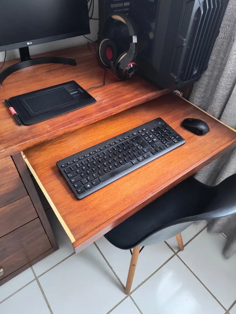 Bancada de madeira para escritório - Foto 3