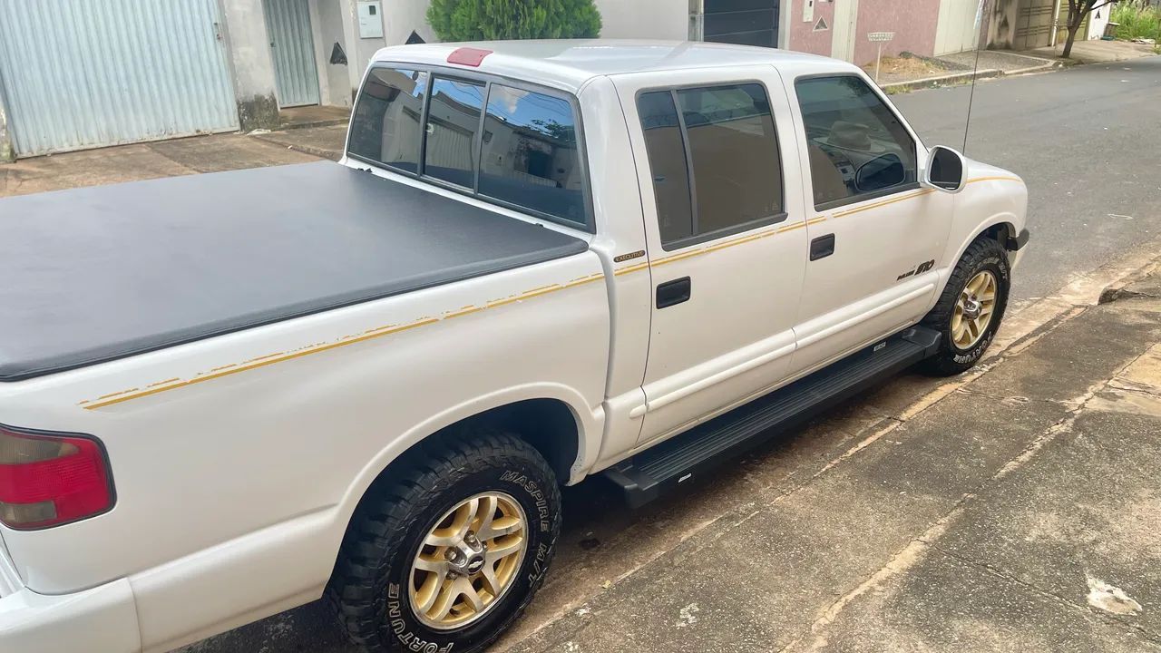 Chevrolet S10 Pick-up Executive CD 4.3 2000 - Foto 4