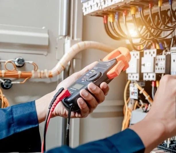 Eletricista Zona Sul RJ - Troca de Chuveiro e Reparos