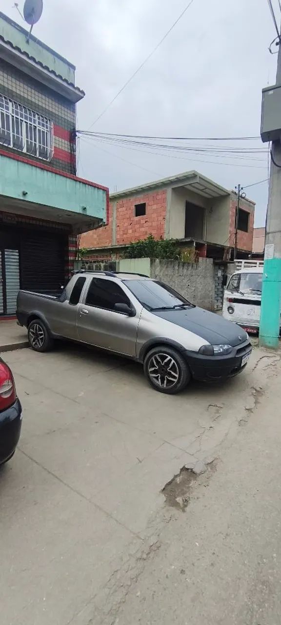 Fiat Strada Working 1.5 MPI 8V CE (álcool) 2001