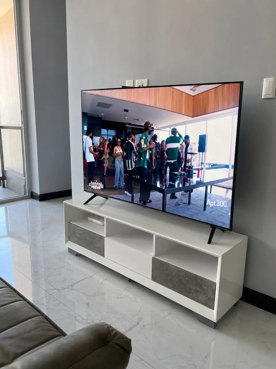 Tv smart Samsung 50 polegadas 4K lacrada  - Foto 2