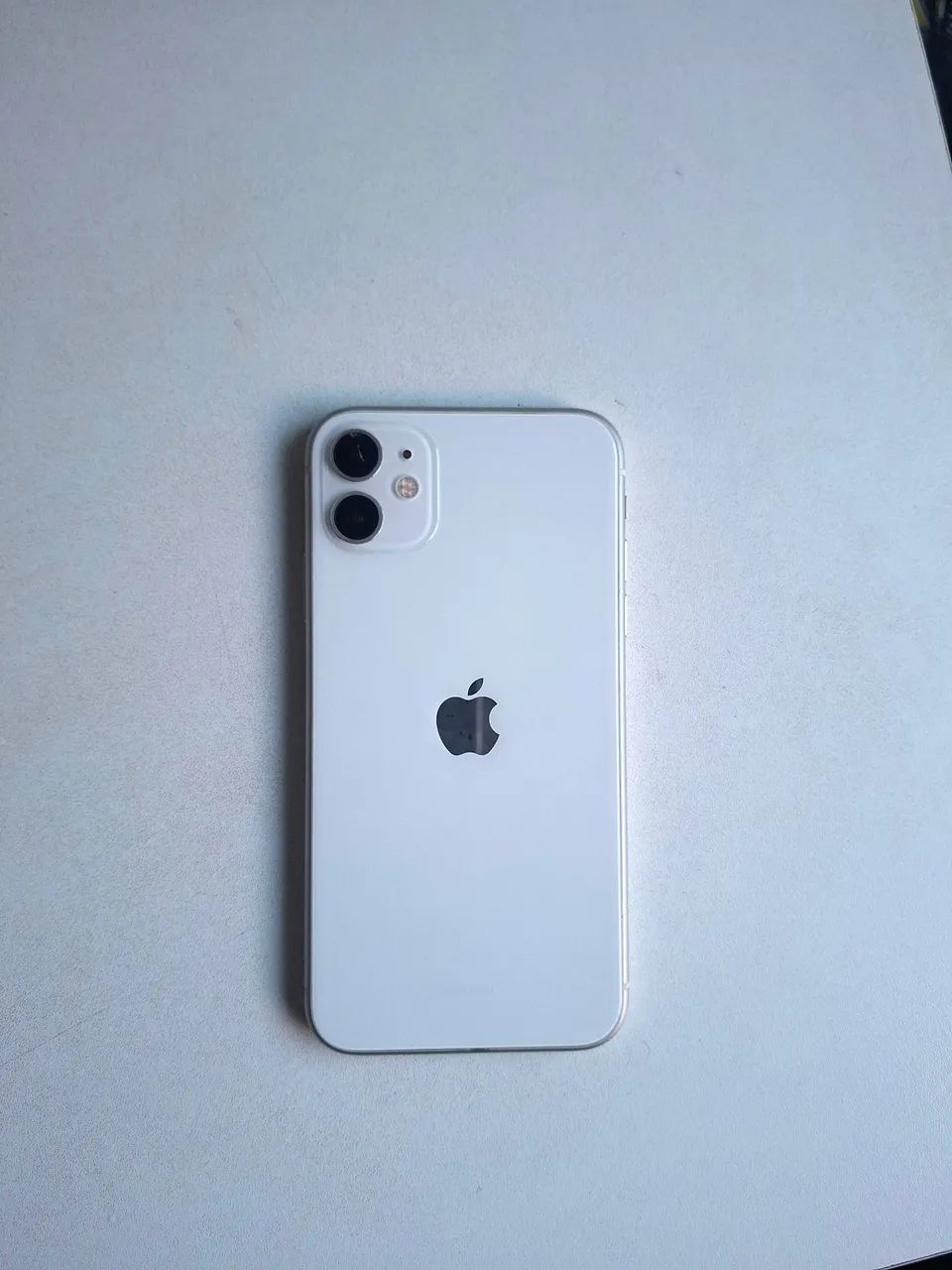 Iphone 11 64GB BRANCO - usado - Foto 3