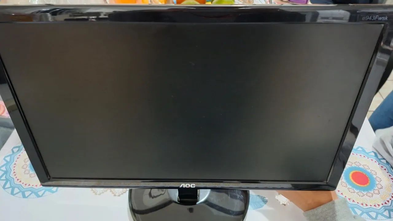Monitor AOC (Usado)