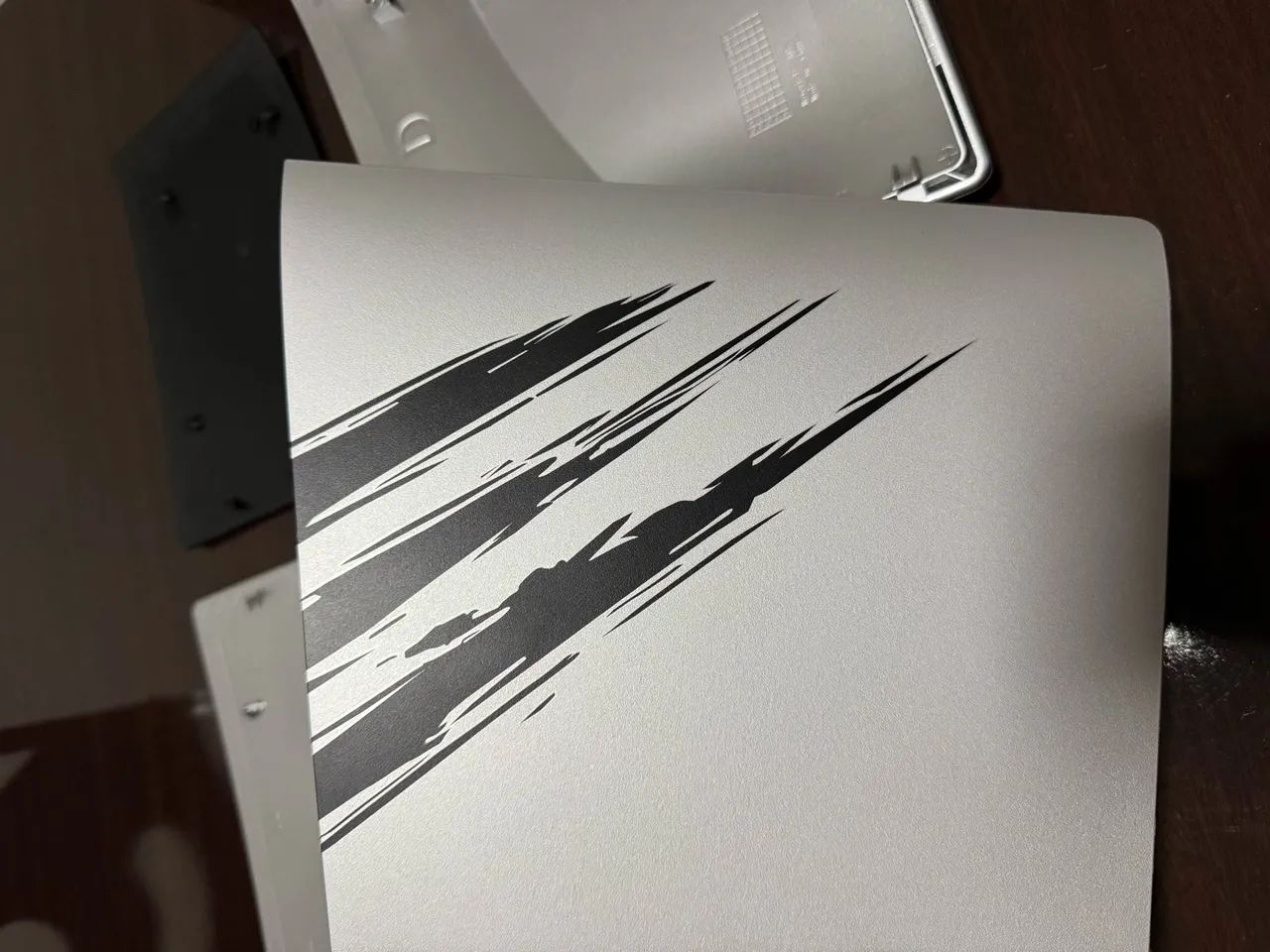 Faceplate PS5 Pro (c/ leitor) Wolverine - Foto 3