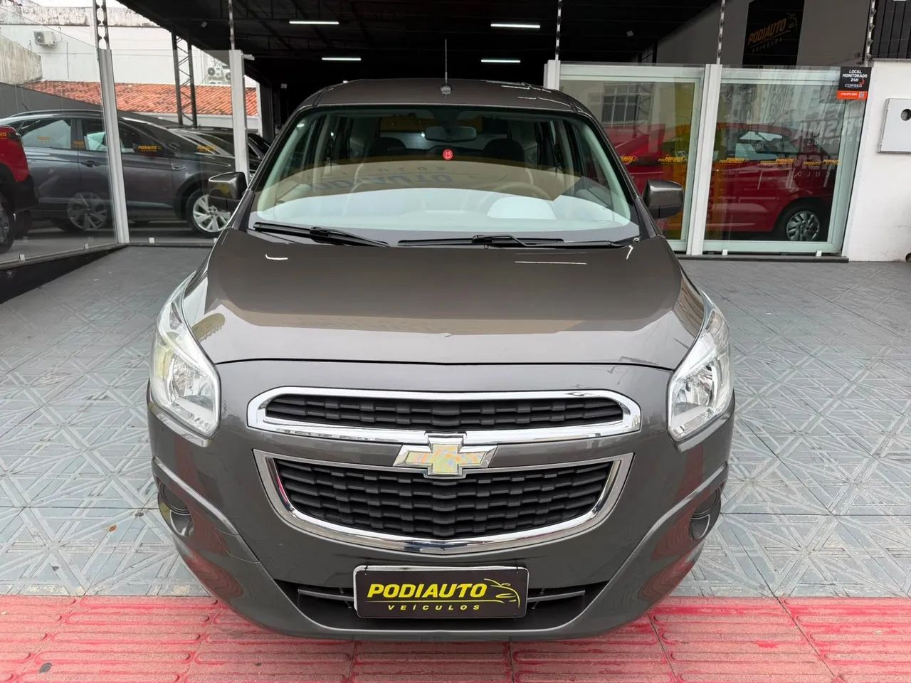 Chevrolet Spin LT 1.8 8V Econo.flex 5P Mec. 2013 - Foto 2