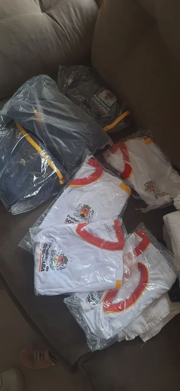 Kit de uniforme escolar 
