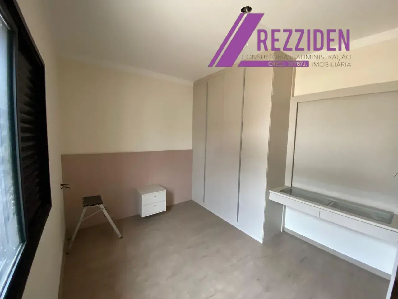 Imóvel para venda possui 300 m² com 4 quartos - Foto 5