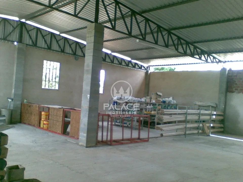 BARRACAO / LOCACAO / 600m² area util / 3000m² terreno / MOMBUCA - Foto 2