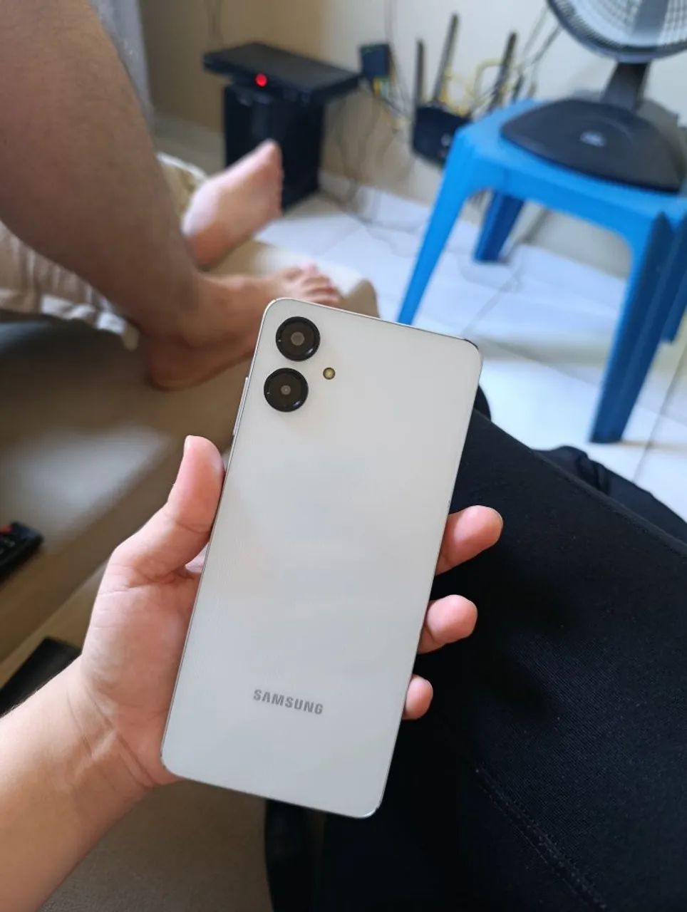 Vendo celular A06 128 gb - Foto 2