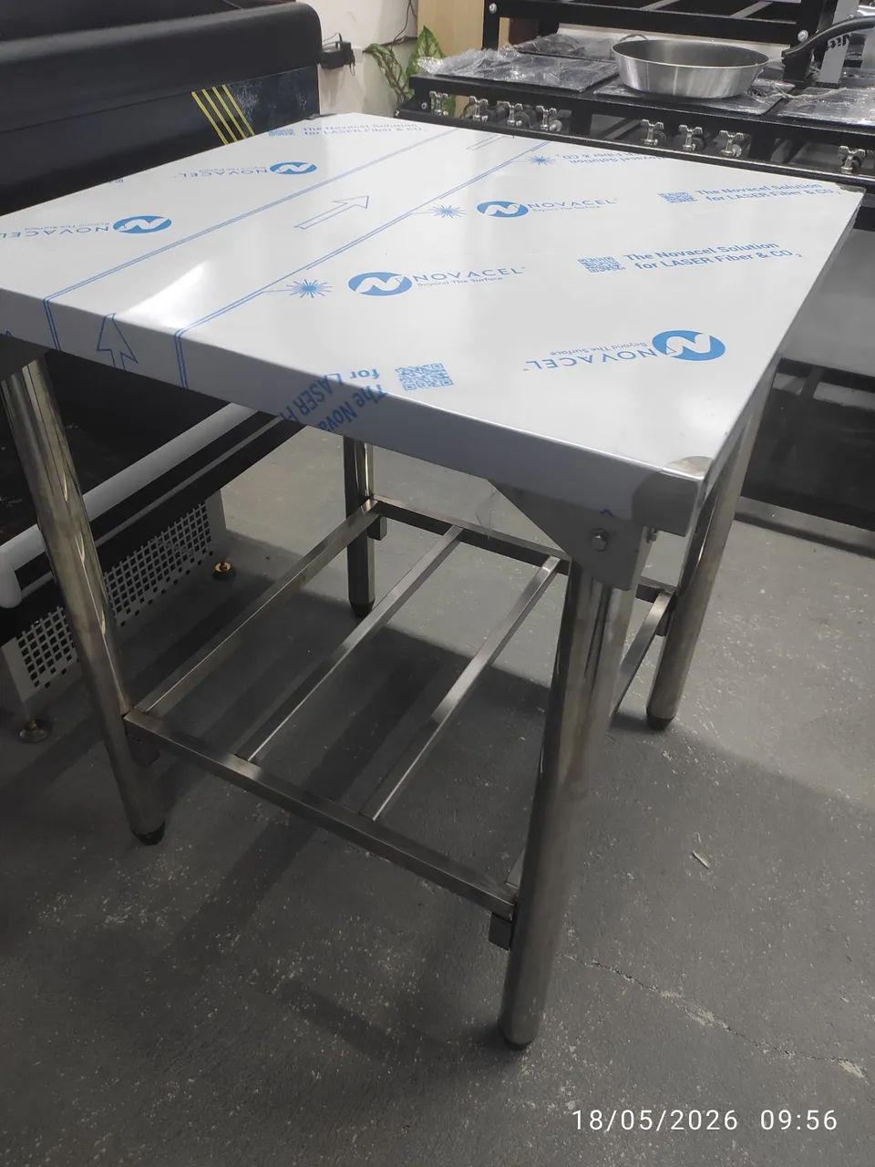 Bh mesa inox 70x70 total inox  - Foto 2