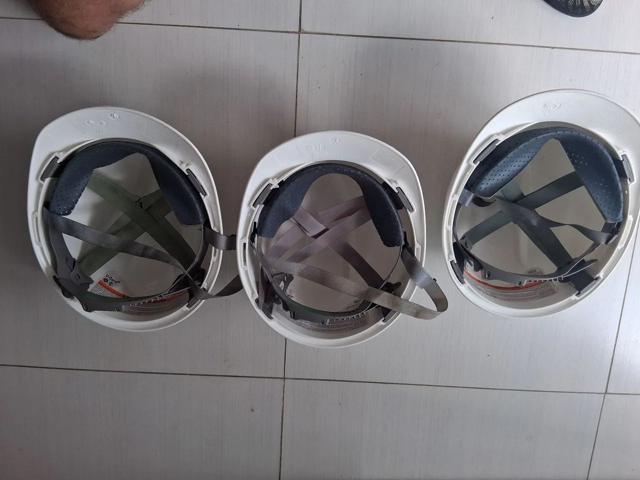 Capacetes de segurança para obra - Foto 2